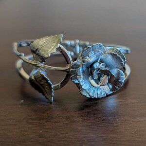 Rose Flower Silver Tone Women’s Hinged Bangle Bracelet